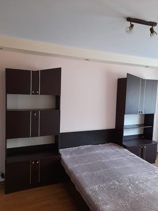 Garsoniera de închiriat
