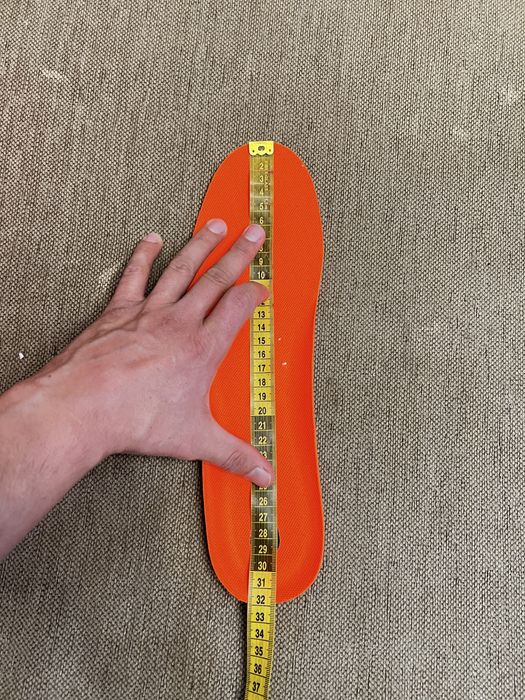 Продам кроссовки Jordan