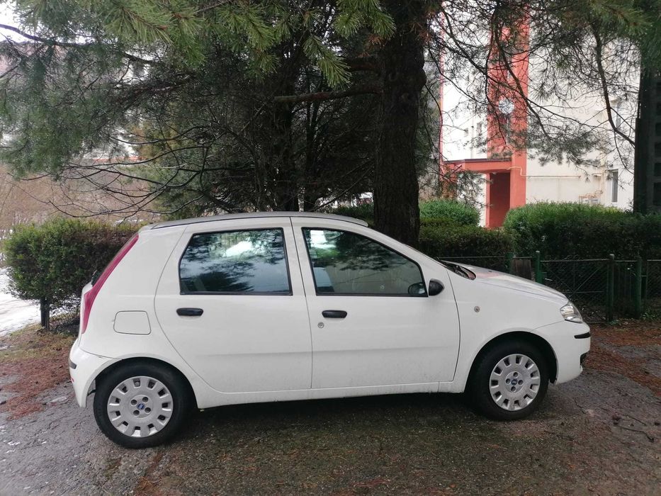 Vând Fiat Punto Alb