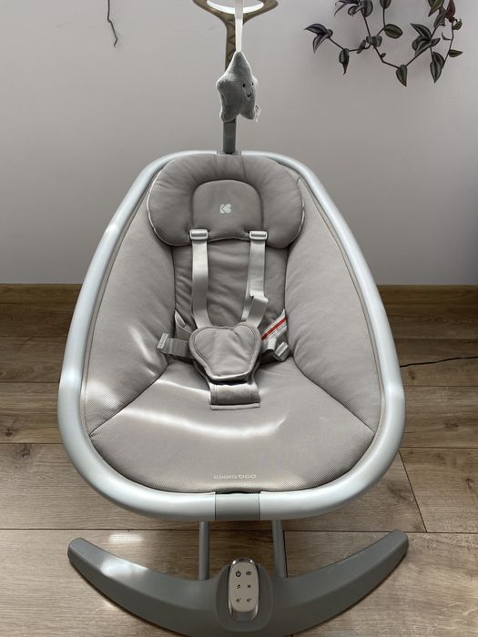 Leagan electric cu telecomanda si leganare laterala kikkaboo