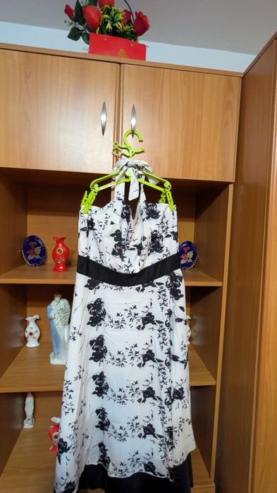 Rochie dama cu spatele gol