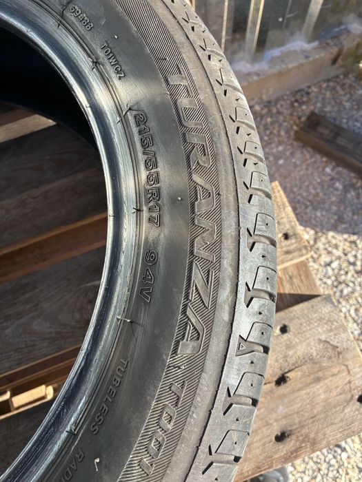 215/55/17 Бриджстоун Летни