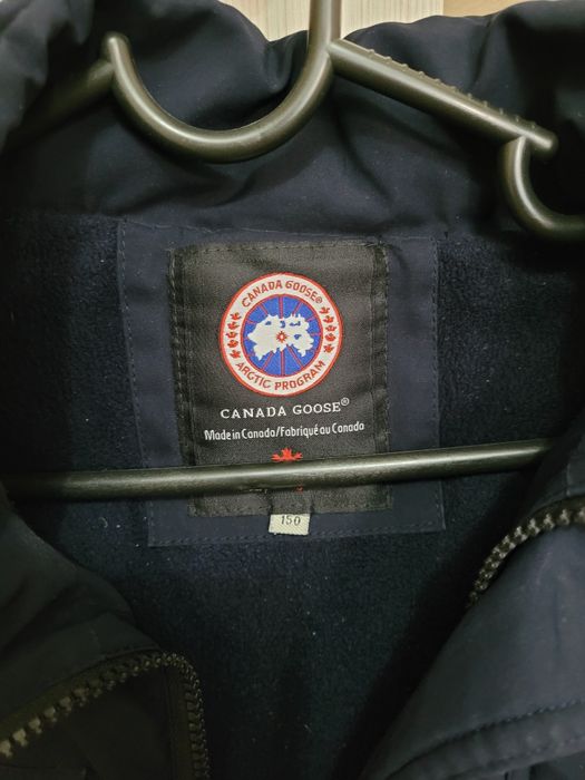 Продам зимние куртки