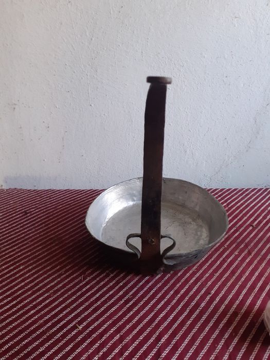 Стар меден (бакърен) тиган