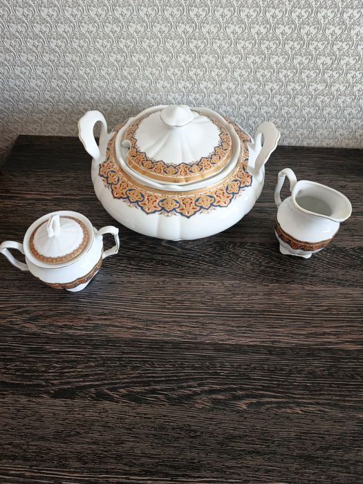 Супница, молочница, сахарница