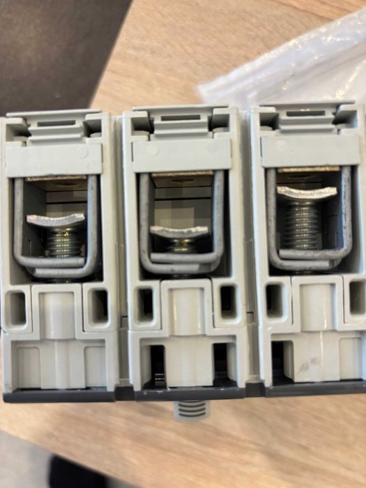 Автоматичен прекъсвач ABB 250A