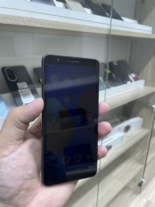 Телефон Samsung a01