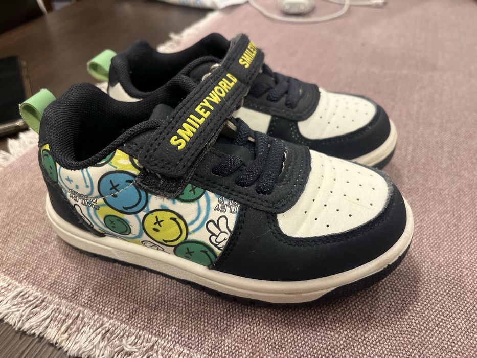 Adidasi baieti nr. 27