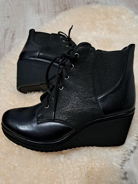 Дамски леки боти