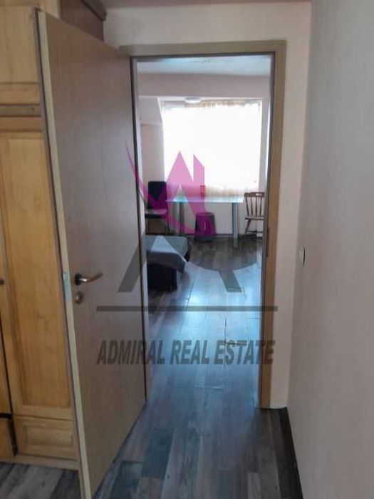 Атрактивен двустаен -Лятно кино