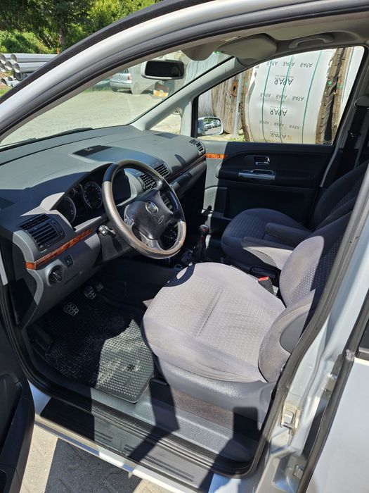 Seat alhambra