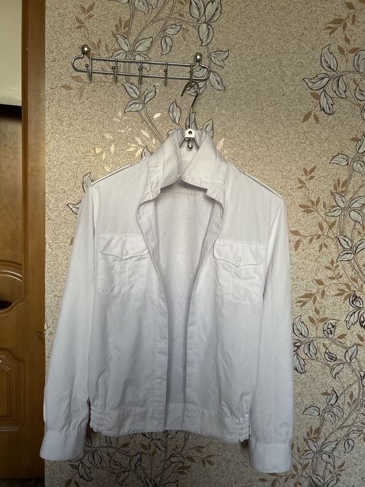 Продам, форменную рубашку, парадная.