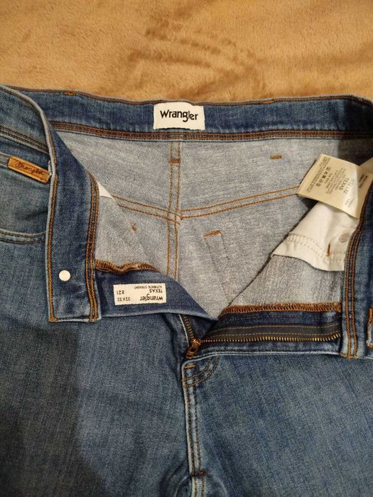 Продам джинсы мужские