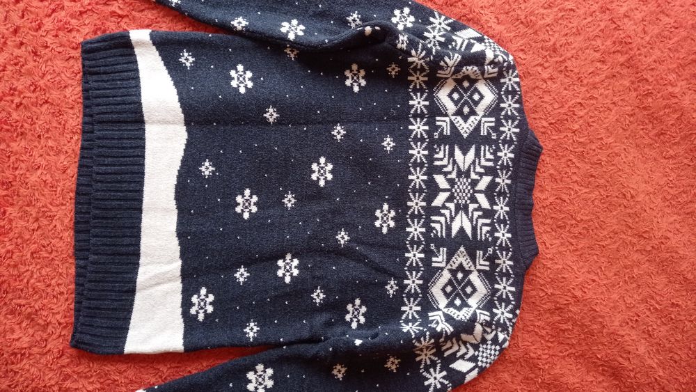 Зимен пуловер и блузи за момичета