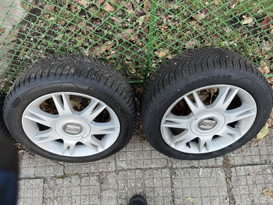 Оригинални джанти със всесезонни гуми GOODYEAR 15" 5х100 SEAT
