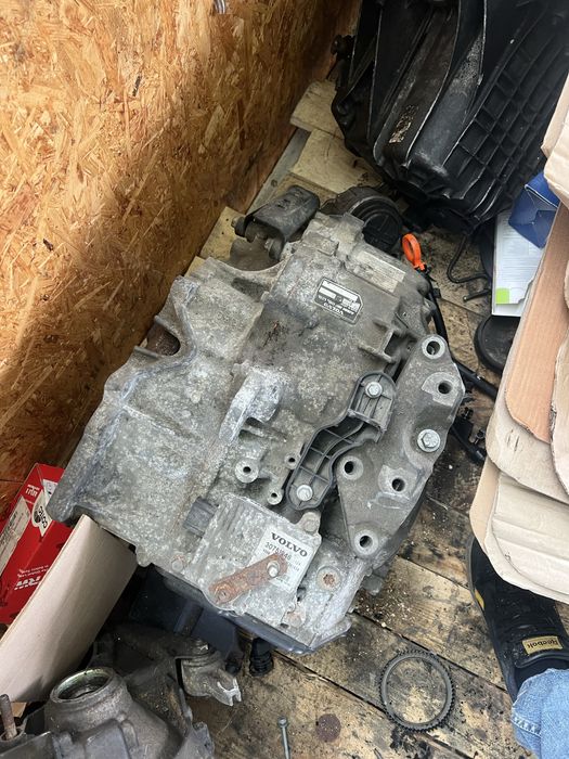 Cutie viteze automata volvo s 80 s 60 motor 2,4 euro 4 fab 2009