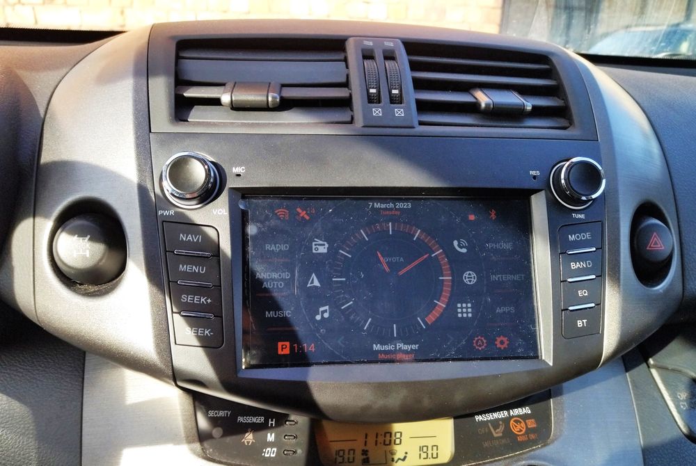 Android 14 навигация toyota rav4 2006 мултимедия Андроид без двд