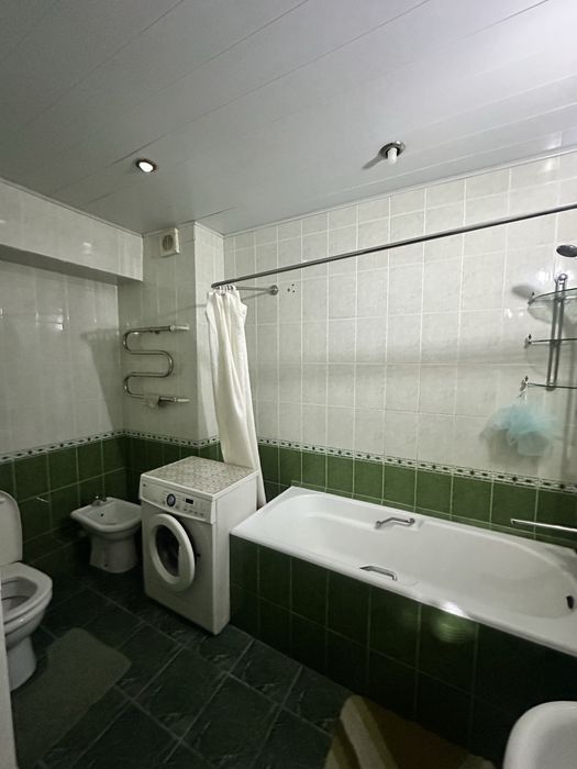 СРОЧНО Продается своя квартира 120м2 ( Алайский ,Ц4 )