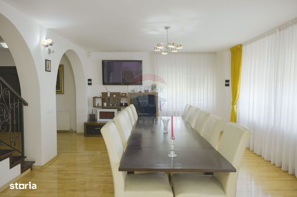 Casă cu piscină și teren de tenis – Girov, 10 min de Piatra Neamț