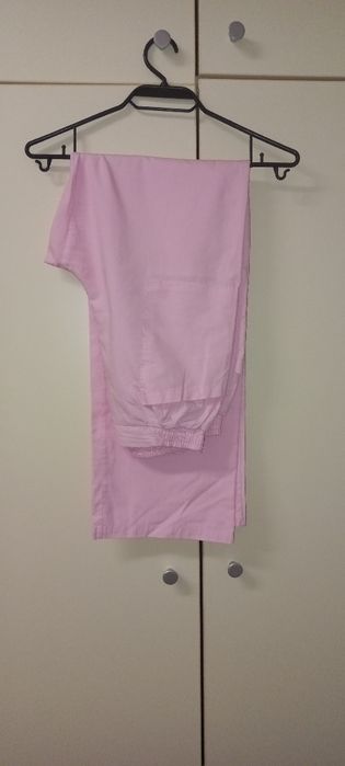 Медицински туники и панталони М размер