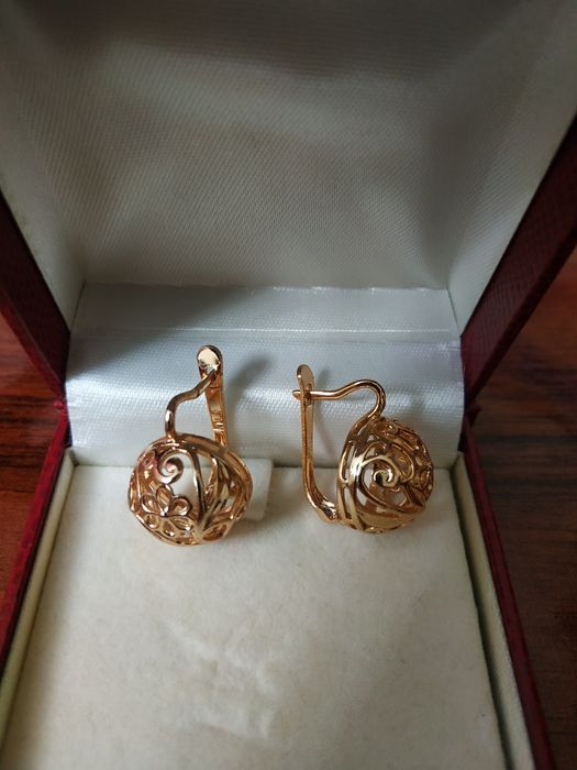 Бижутерия - серьги. Новые