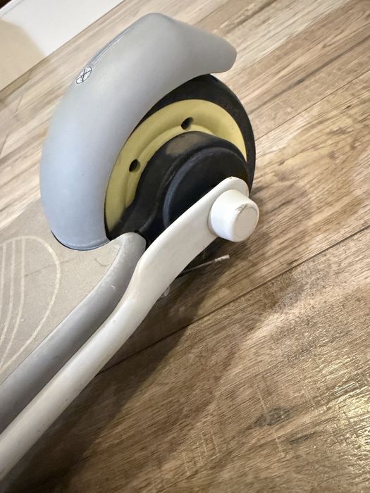Trotineta electrica Segway Ninebot Zing C8