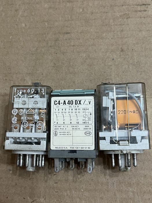 Lot 13 relee industriale Schneider, Telemecanique, Omron, Finder, Kuhnke, Releco, National – Automatizări PLC