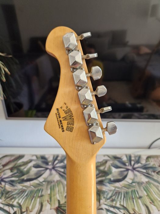 Vand chitara electrica tip Stratocaster Axman probabil Korea