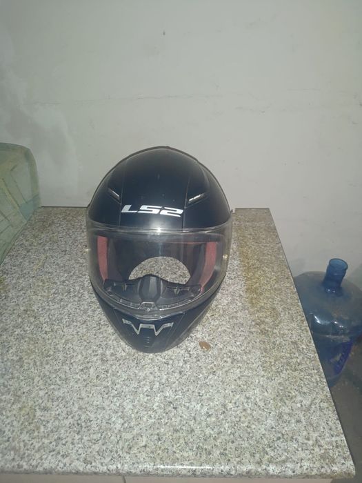 Продам мотошлем размер М