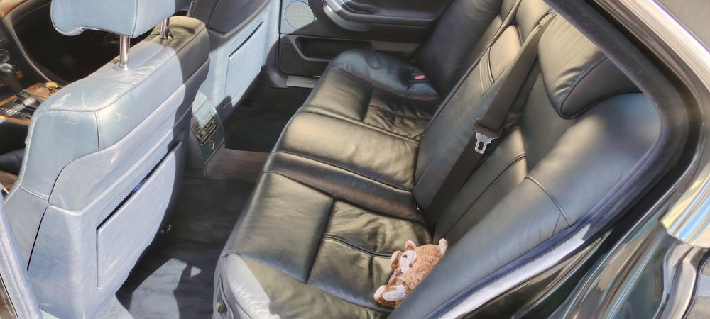 Vând BMW E38 1997