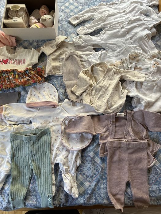 Бебешки и детски дрешки