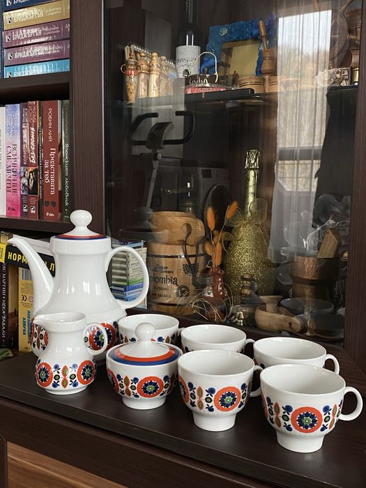 Непълен винтидж порцеланов сервиз Winterling