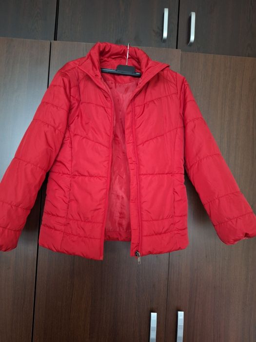 Пролетно -есенто  якенце за момиче