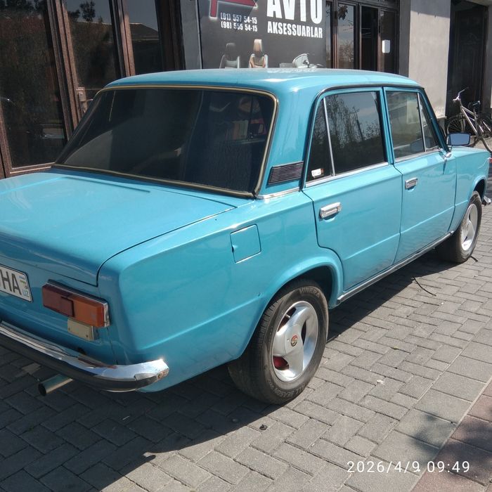 Жигули 21011 сотилади 1983 йил