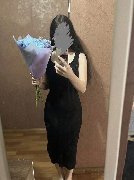 Два пакета с женской одеждой