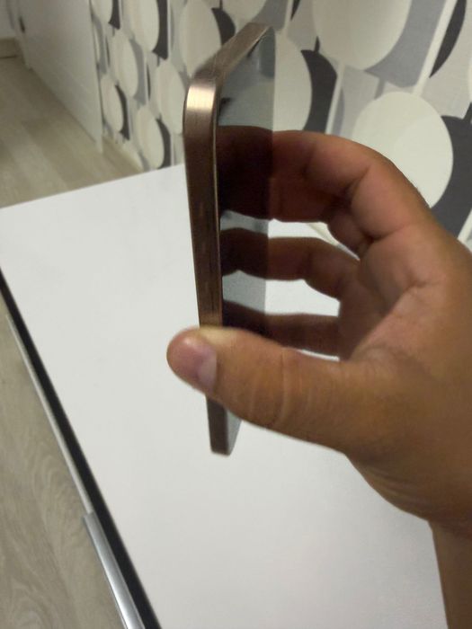 Vand iPhone 16 pro max impecabil Gold