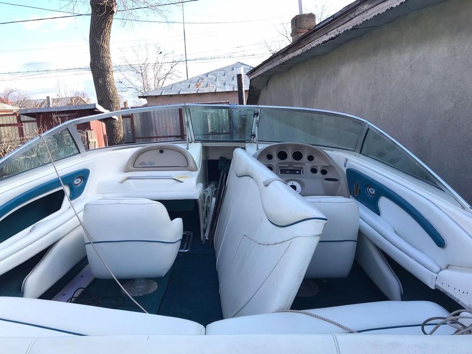 Vând  barcaSea Ray 190,