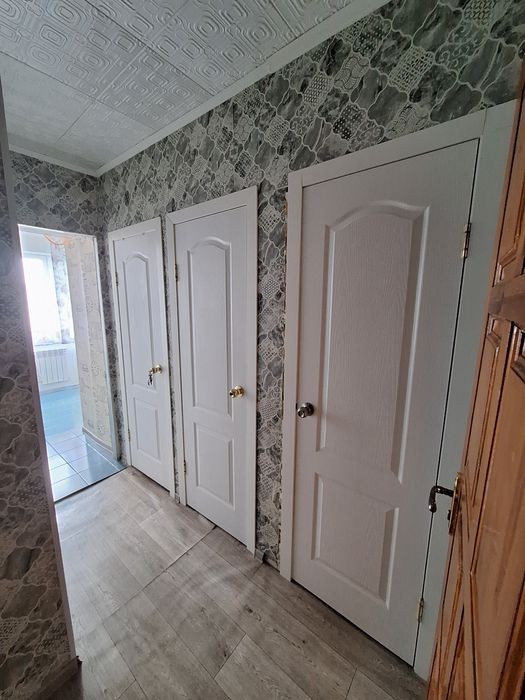 Продам 2 ком кв без мебели