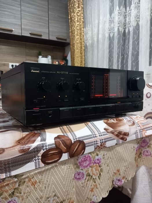 Vând  amplificator Sansui  au-G 77