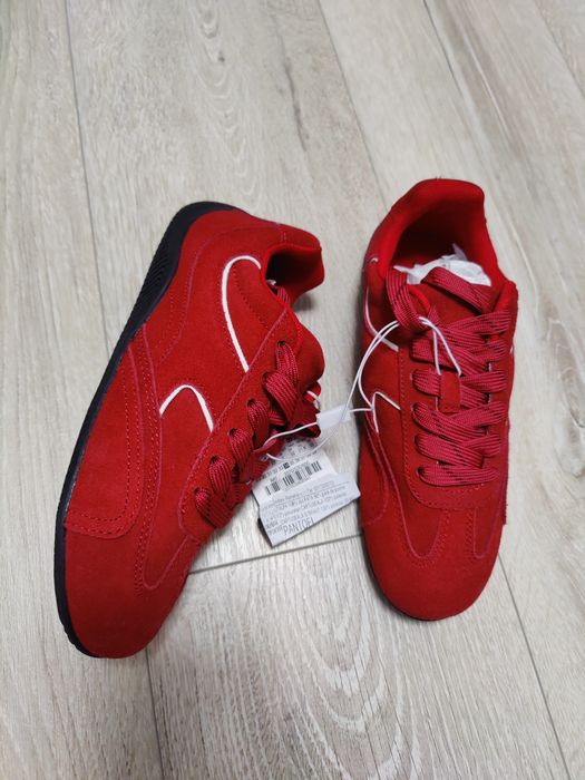 Adidași Zara noi din piele naturala mărimea 34