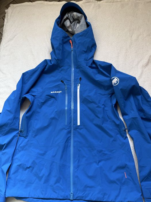 Vand geaca mammut