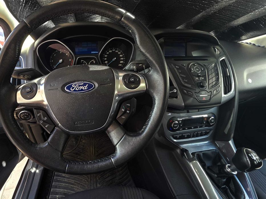 FORD Focus 2012 — imagine 4