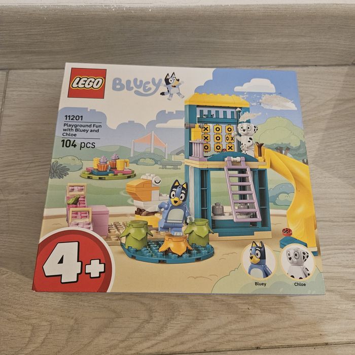 Lego 11201 Bluey si Chloe