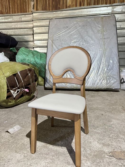 Стулья үш түрінен бар