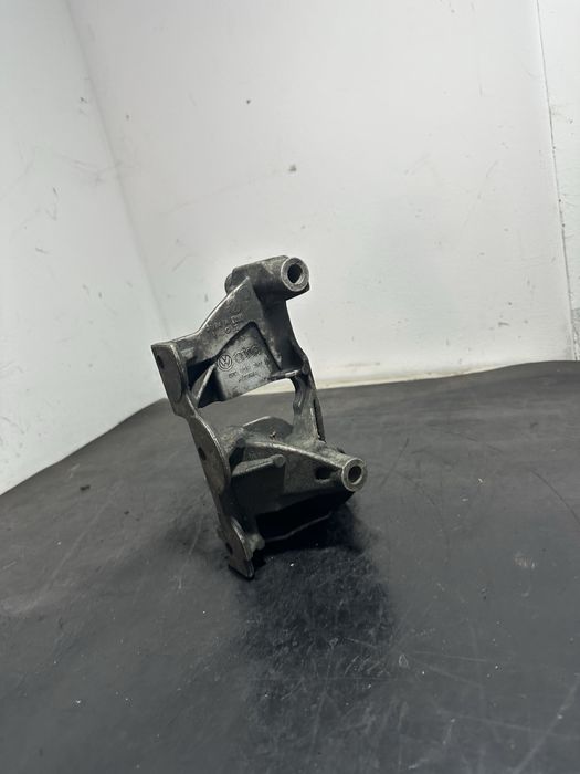 Suport motor Volkswagen Vw T5 2.5 TDI AXD BNZ 070199343B
