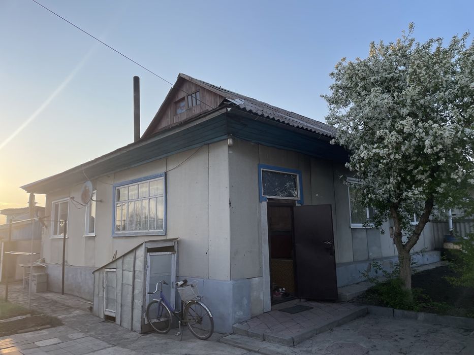 Продам Дом 4 комнаты.