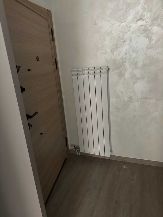 Дава се под наем Тристаен апартамент в Търговище, Център - 82 кв.м за 433.5 € - Снимка #19