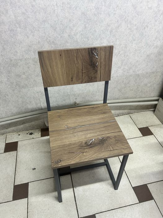 Стулья почти новые