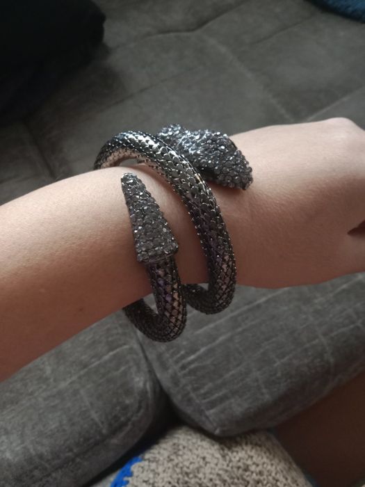 Браслет змейка со стразами