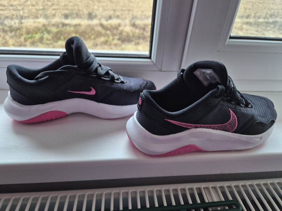 Pantofi fitness Dama NIKE Legend Essential 3